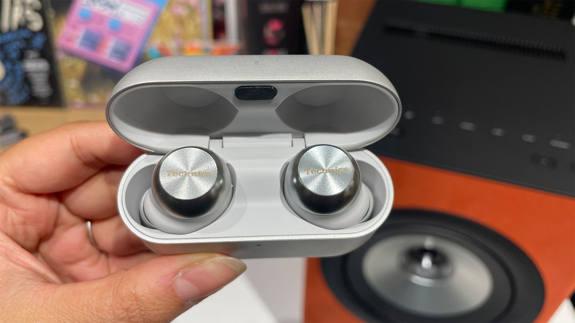 Technics EAH-AZ100 — přesná hodnocená varianta