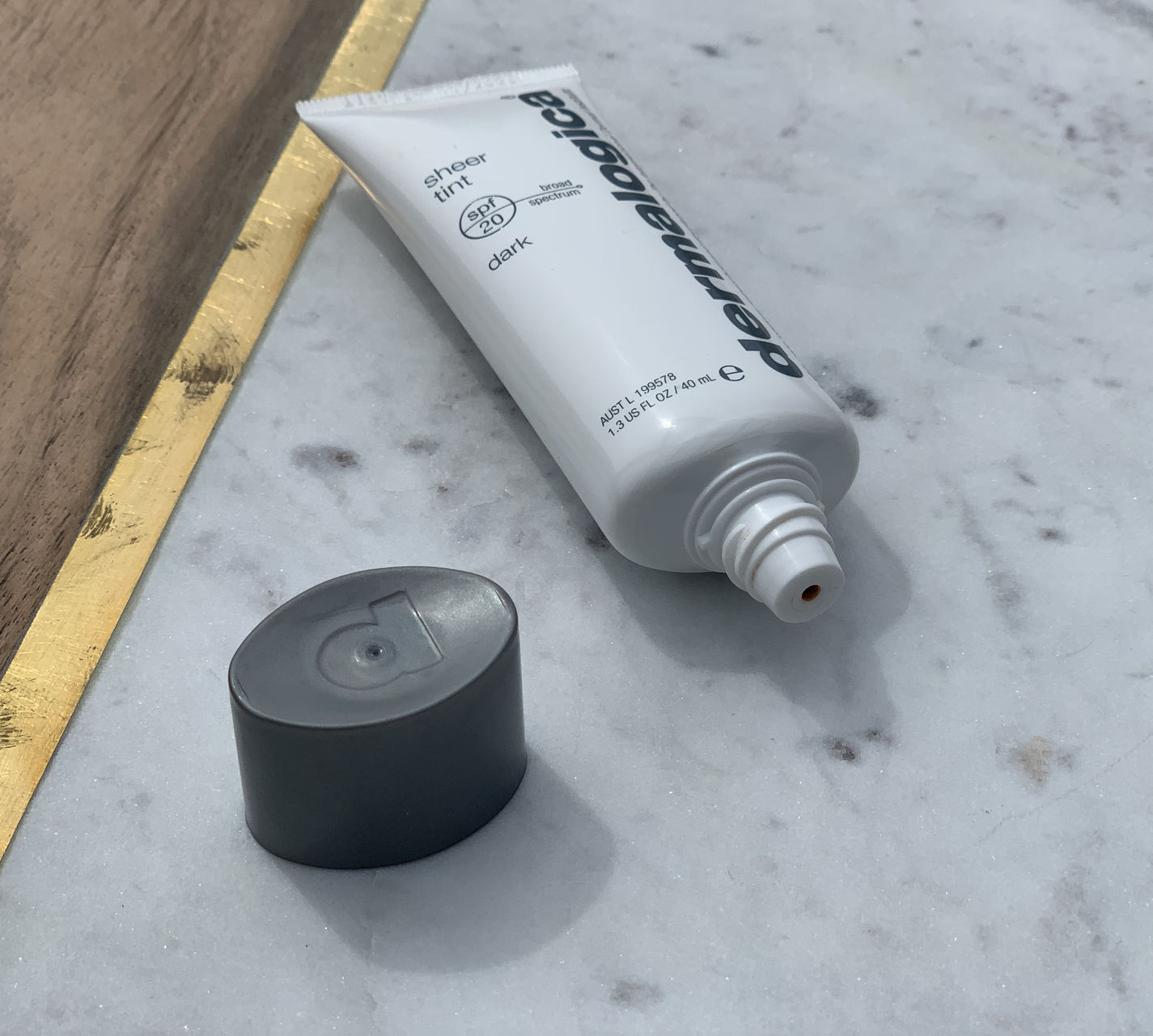 Dermalogica Sheer Tint aplikator
